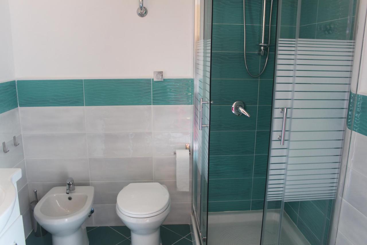 Camere Dieci Maggio- Beb Dory, Nemo, Guizzo Ponza Kültér fotó