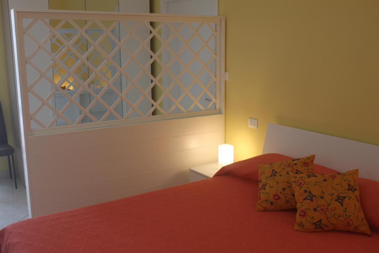 Camere Dieci Maggio- Beb Dory, Nemo, Guizzo Ponza Kültér fotó
