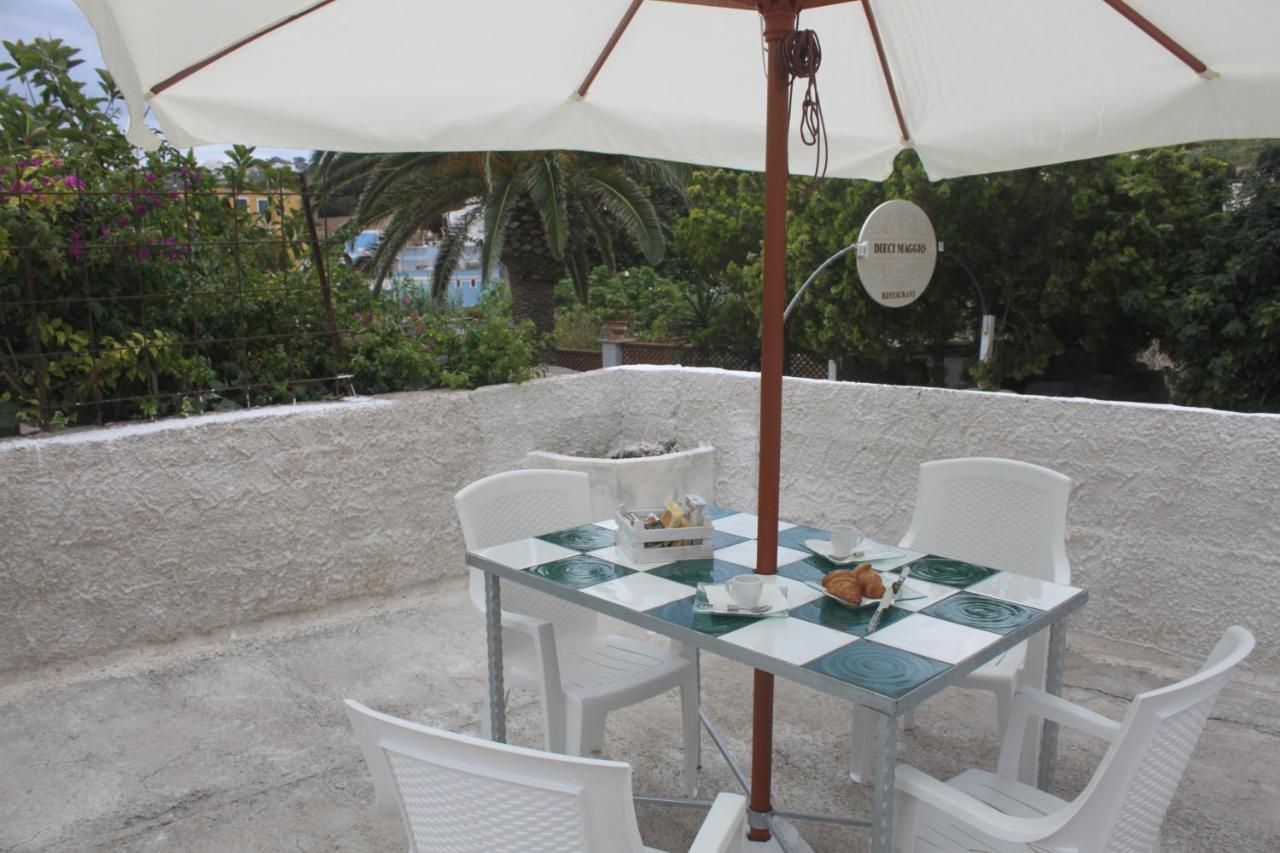 Camere Dieci Maggio- Beb Dory, Nemo, Guizzo Ponza Kültér fotó