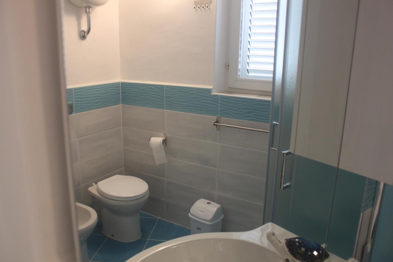 Camere Dieci Maggio- Beb Dory, Nemo, Guizzo Ponza Kültér fotó